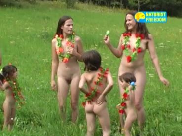 Preview: Dancing Girls